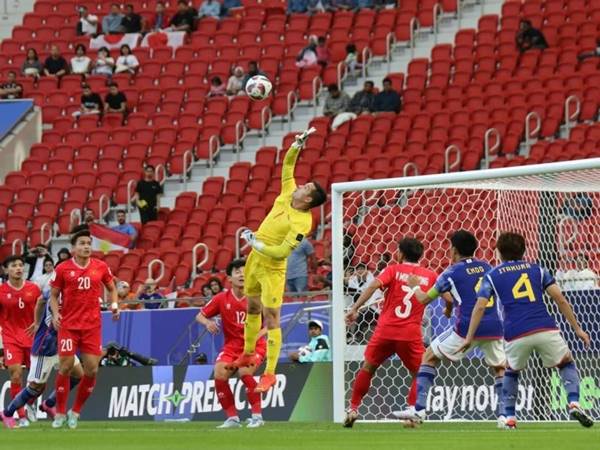 Bóng đá VN 16/1: Nguyễn Filip tệ nhất trận gặp Nhật Bản